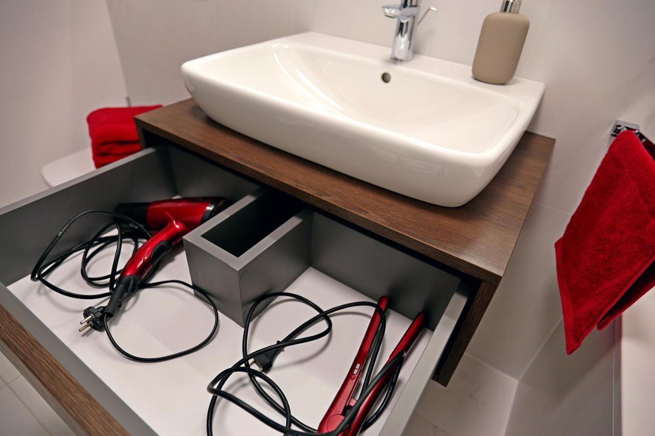Modern Apartment Near The City Centre Urban ブラチスラヴァ エクステリア 写真