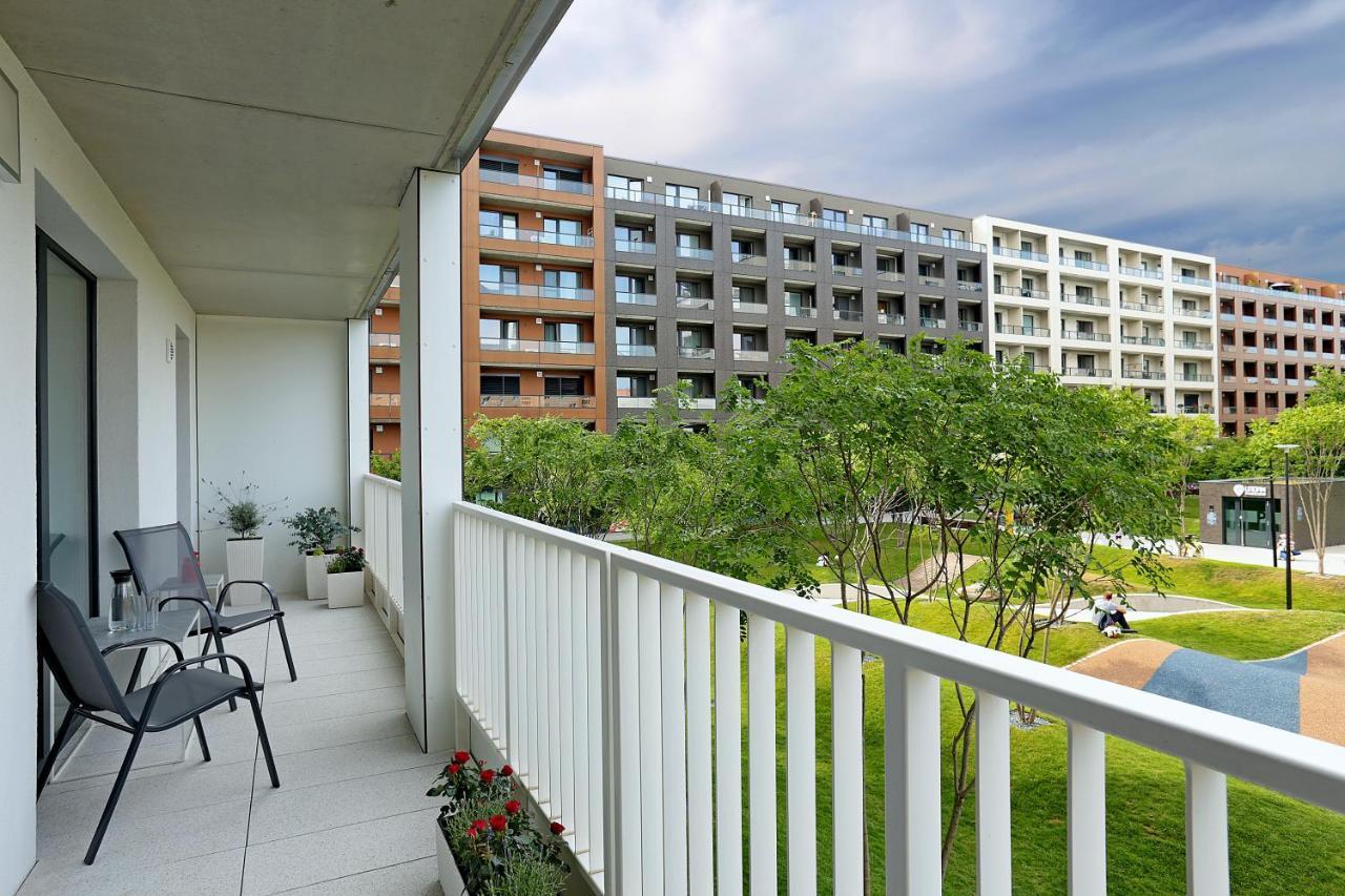Modern Apartment Near The City Centre Urban ブラチスラヴァ エクステリア 写真